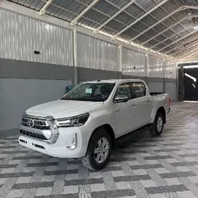 Toyota Hilux 2025