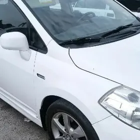 Nissan 350Z Roadster 2011