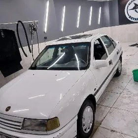 Opel Vectra 1990