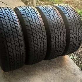 255.70.15. komplekt VITOUR