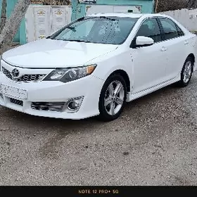 Toyota Camry 2012