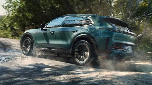 Новое Porsche Cayenne Coupe разгоняется до 100 км/ч за 2,4 секунды