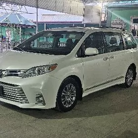 Toyota Sienna 2017