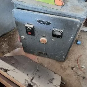 железный ящик