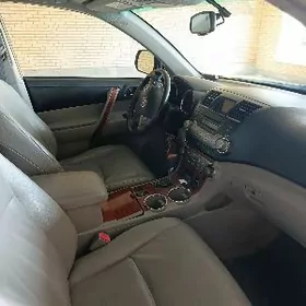 Toyota Highlander 2010