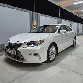 Lexus ES 2018