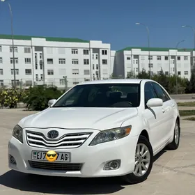Toyota Camry 2011