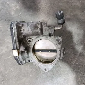 zaslonka tayota kemry 2021