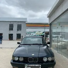 BMW 525 1990