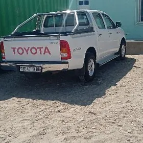 Toyota Hilux 2011