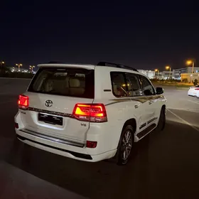 Toyota Land Cruiser 2010