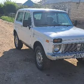 Lada Niva 1987