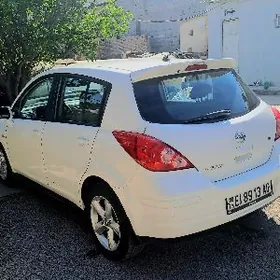 Nissan Versa 2009