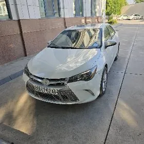 Toyota Camry 2017