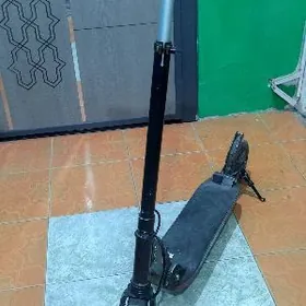 Tokly samokat skuter