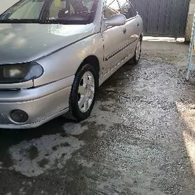 Renault Laguna 1 2001