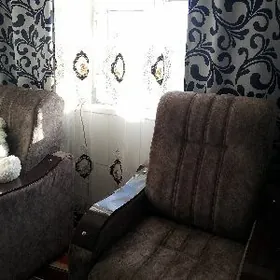 Kreslo iki sany guvy ýagdaýy