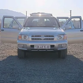 Nissan Pathfinder 2002