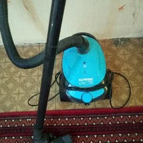 Pelisos hemde pilyak