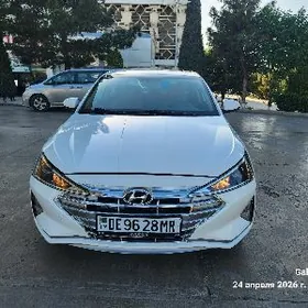 Hyundai Elantra 2020