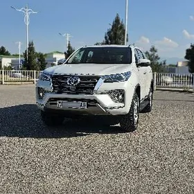 Toyota Fortuner 2024