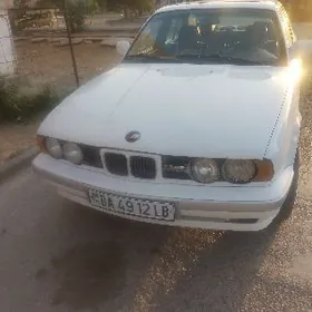 BMW 525 1990