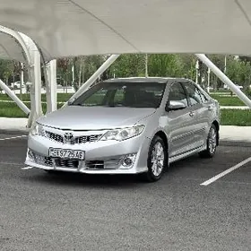 Toyota Camry 2013