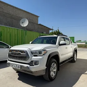 Toyota Tacoma 2017