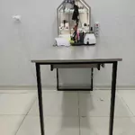 маникюрный стол