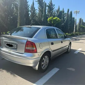 Opel Astra 2000