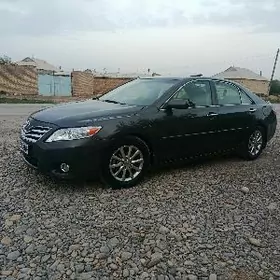 Toyota Camry 2011