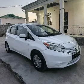 Nissan Versa Note 2013