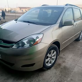 Toyota Sienna 2008