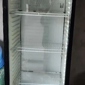 witrina holodilnik