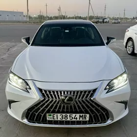 Lexus ES 350 2022