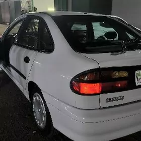 Renault Laguna 1 1999