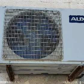 kondisioner dasky blok AUX 18