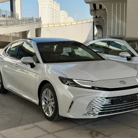 Toyota Camry 2026