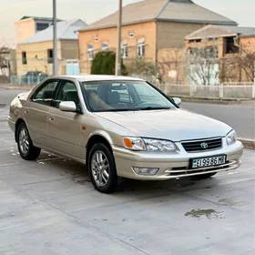 Toyota Camry 2001