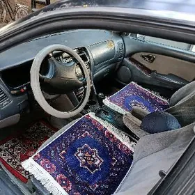 Mitsubishi Diamante 1995