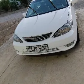 Toyota Camry 2004