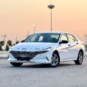 Hyundai Elantra 2022
