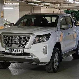 Nissan Navara 2024