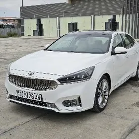 Kia Cadenza 2017