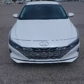 Hyundai Elantra 2021