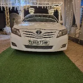 Toyota Camry 2010