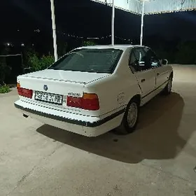 BMW 525 1990
