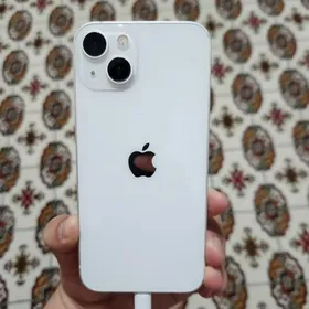 iPhone 13 white