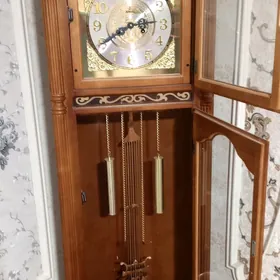 часы мебельная