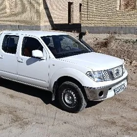 Nissan Navara 2011